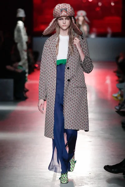 Look 47